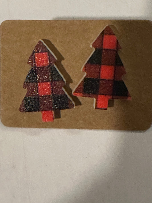 Red and black plaid tree