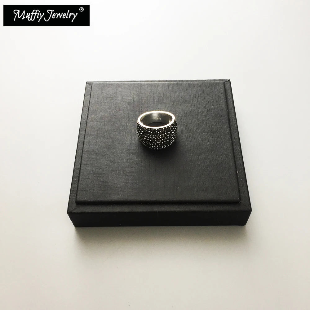 Black stone cocktail ring