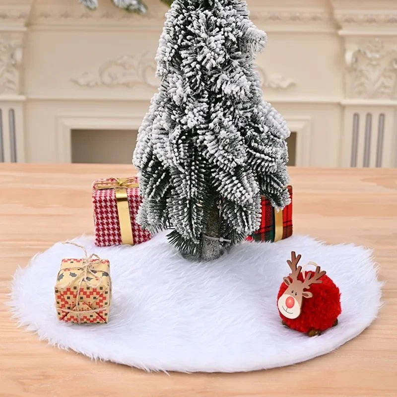 38/62cm Christmas Tree Skirt White Plush Carpet Christmas Tree Foot Cover Gold Snowflake Sequin Christmas New Year Decorations