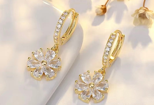 Dainty flowers gold